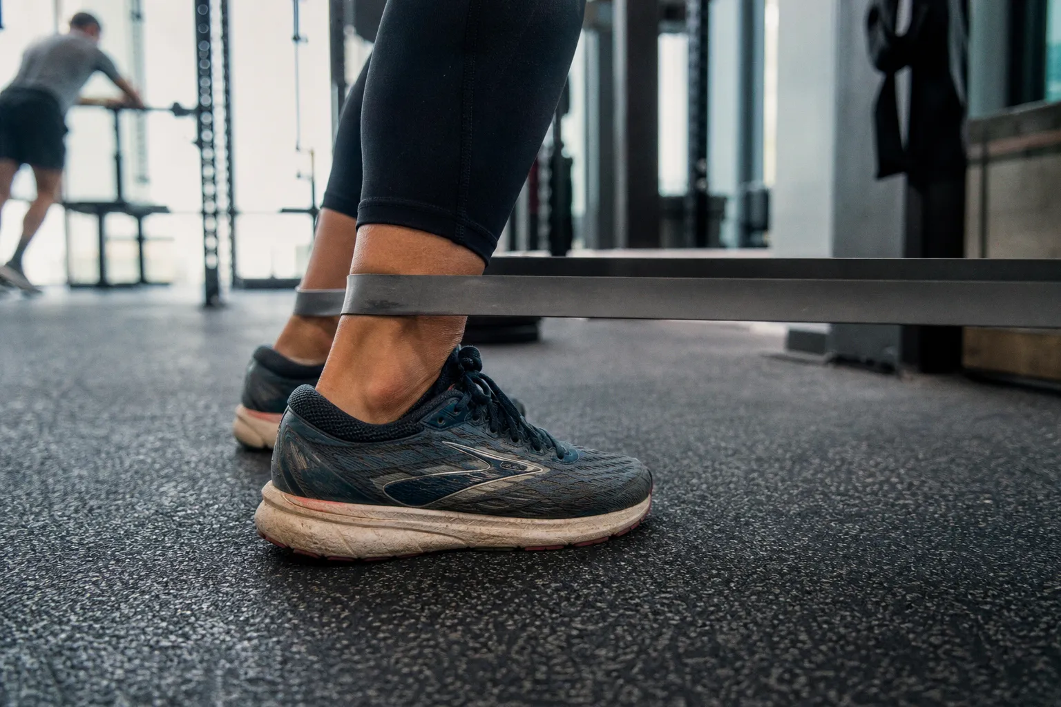 Knee strengthening exercises for runners: static vs dynamic